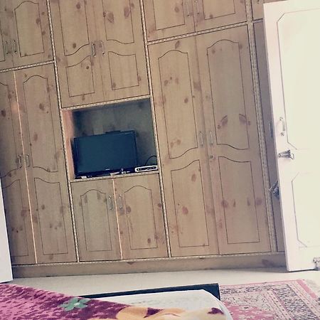 Anand Homestay Chail Esterno foto