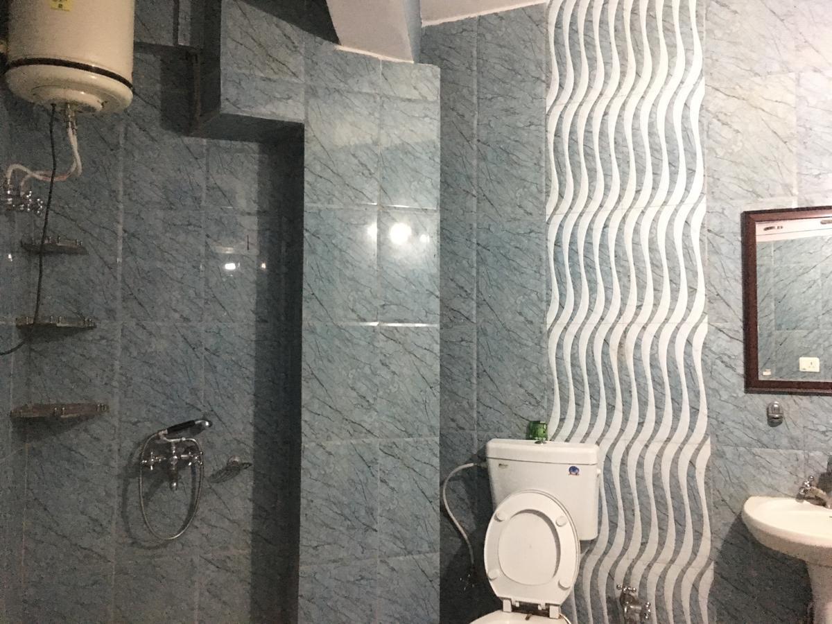 Anand Homestay Chail Esterno foto