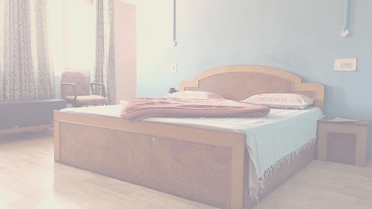 Anand Homestay Chail Esterno foto
